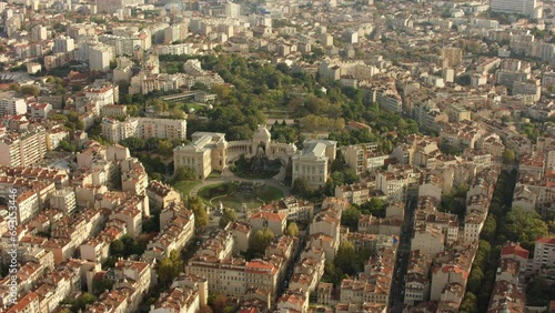 vue aérienne du palais longchamp à marseille photo