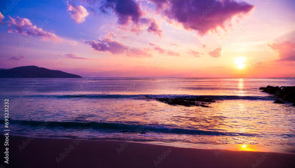 Fototapeta premium Very beautiful natural atmospheric seascape with purple sunset