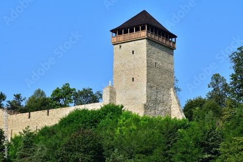 Obraz na płótnie View of the historic stone tower from the castle w salonie