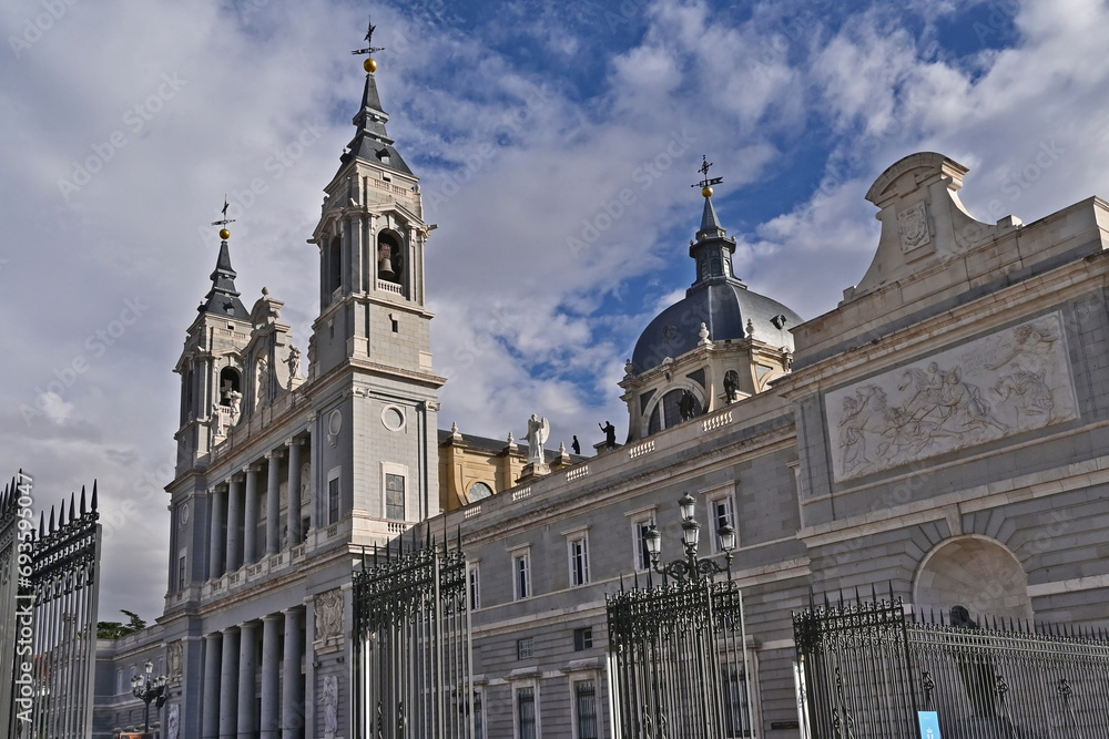 Madrid, la Cattedrale di Santa María la Real de la Almudena - Spagna