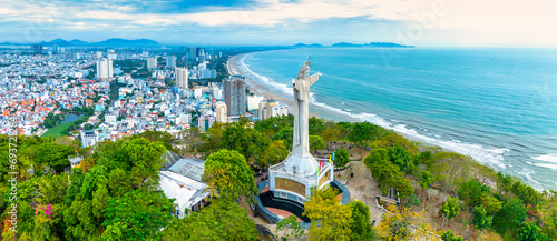 Photos Aerial view of coastal Vung Tau city, Vietnam in the morning
