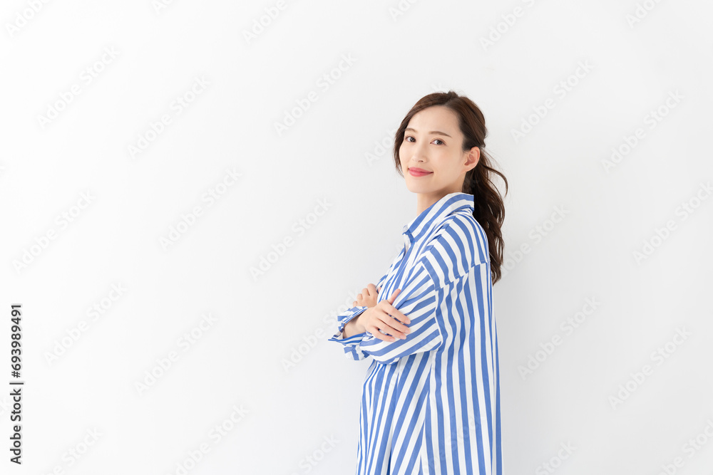 カジュアル女性ポートレート カジュアル女性ポートレート