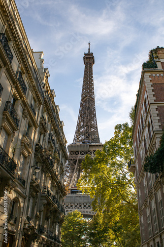 O Caminho para a Torre Eiffel © Marcella Eugênio