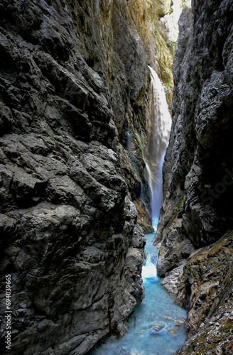 Bilde på lerret The Höllental, Hell Valley, is one of the routes on the German side, leading up the Zugspitze on the German-Austrian border in the northern Alps