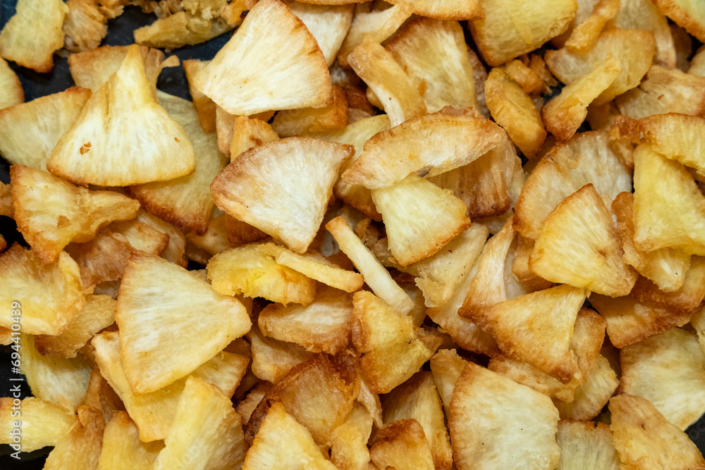Le manioc-grillé en huile Le manioc-grillé en huile