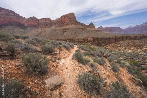 Obraz na płótnie hiking the tonto trail in the grand canyon national park, arizona, usa w salonie