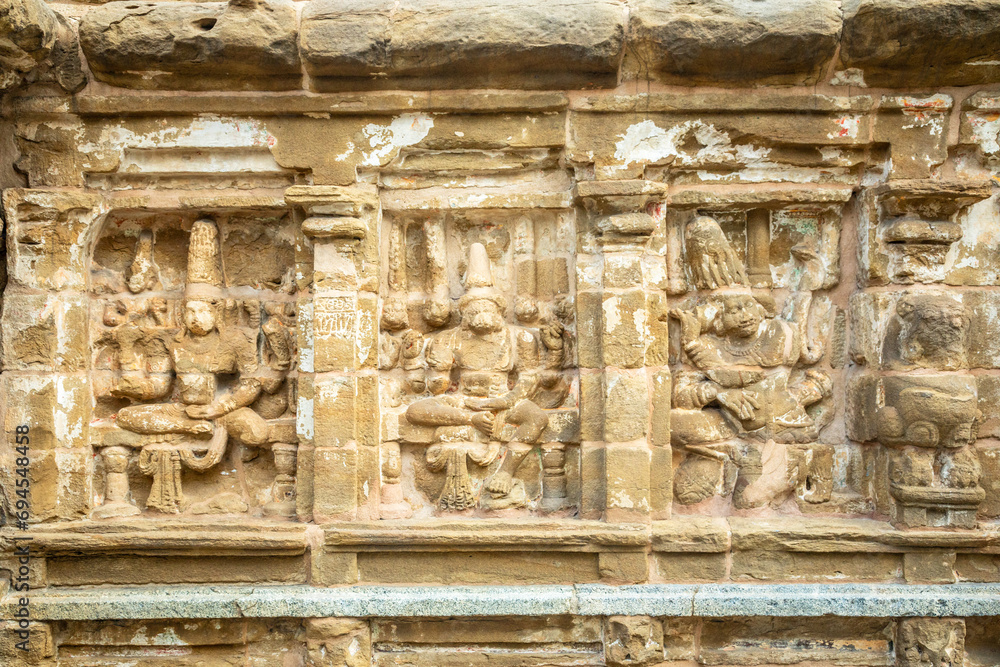 Kailasanathar temple ancient idol statues decoration, Kanchipuram, Tondaimandalam region, Tamil Nadu, South India