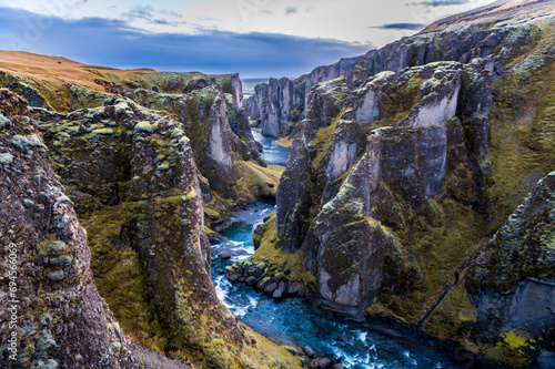 Canyon de Fjaðrárgljúfur, Islande, en automne