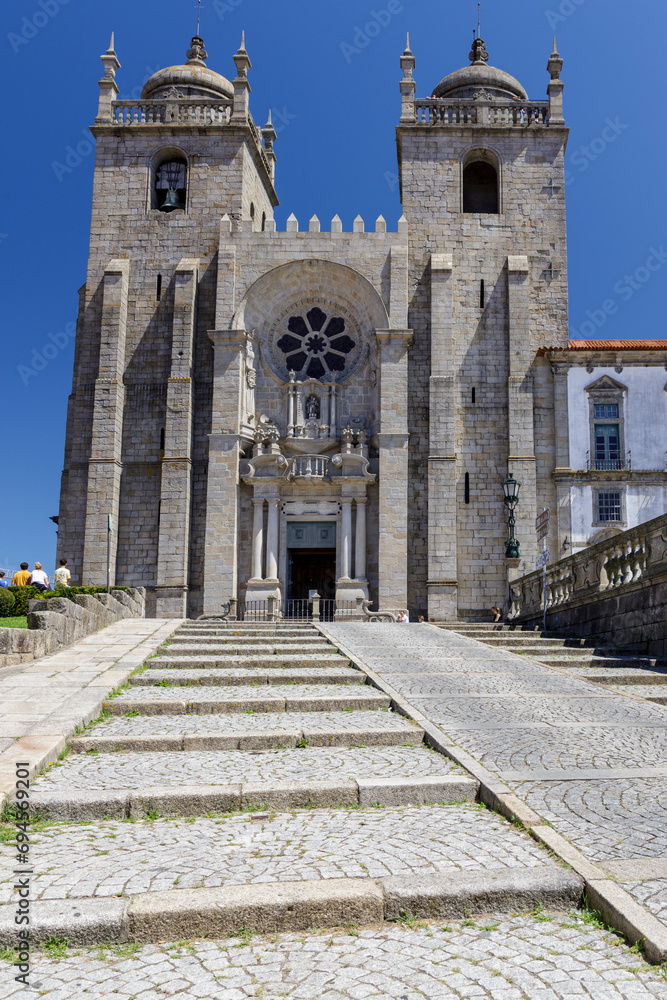 The Cathedral of Porto is a romanic and gothic church in Porto, Portugal.  - obrazy, fototapety, plakaty 