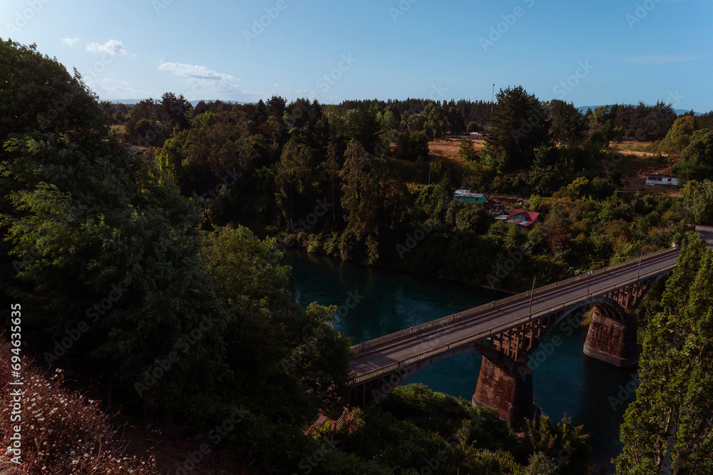 Obraz premium bridge over the river