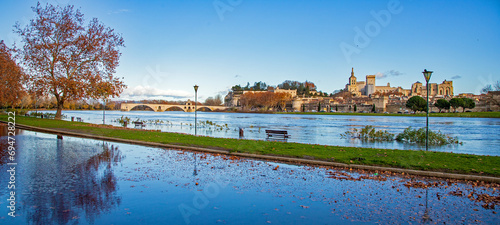Avignon inondée.