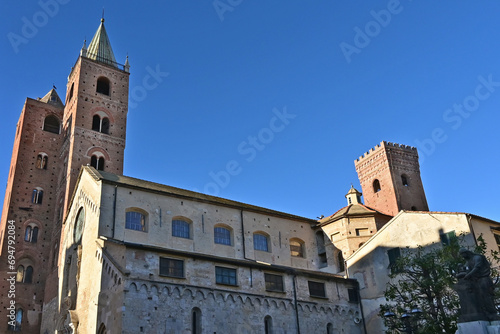Albenga, la Cattedrale di San Michele Arcangelo - Liguria photo