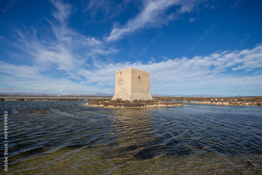Santa Pola en la provincia de Alicante - Un paseo por el entorno de la Torre de Tamarit en las salinas de Santa Pola