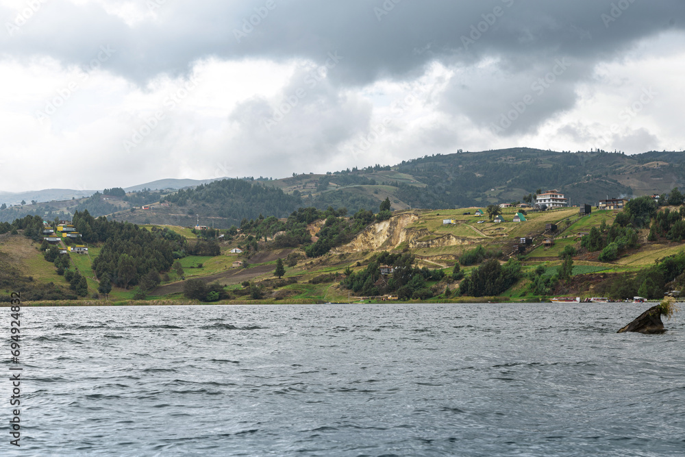 Lago de Tota en Boyacá Colombia