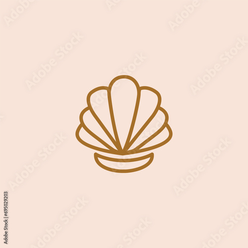 Sea shells and starfish Seashells vector set. Hand drawn illustrations.