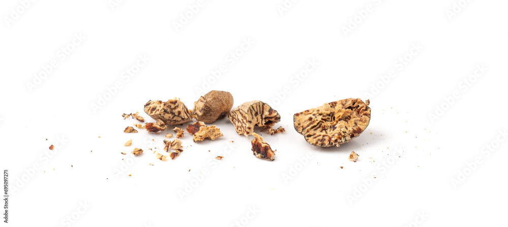 Nutmeg Isolated, Myristica Fragrans Fruit, Dry Spicy Nutmeg Powder, Grated Whole Muscat Nut, Nut Meg Nutmeg Isolated, Myristica Fragrans Fruit, Dry Spicy Nutmeg Powder, Grated Whole Muscat Nut, Nut Meg