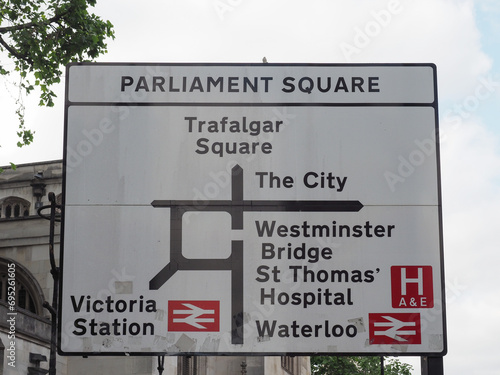 Plan of Parliament square