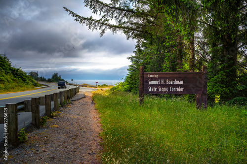 Принти на полотні Road leading into Samuel H