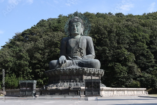 Buddha Statue Sinheungsa, im Seoraksan-Nationalpark, Sokcho, Provinz Gangwon-do, Südkorea