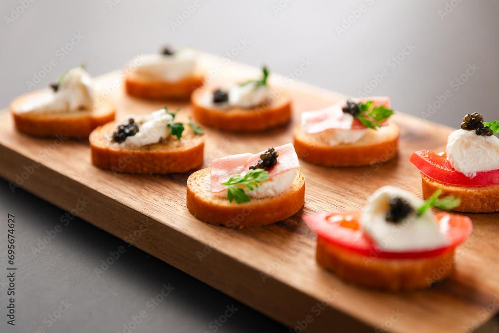 Sandwiches with black caviar カナッペ キャビア アップ Sandwiches with black caviar カナッペ キャビア アップ