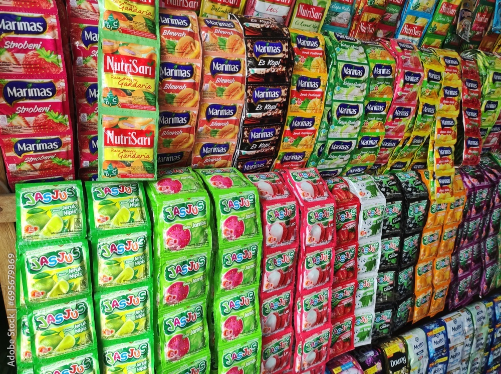 sachet powder drinks with various brands and flavor variants. Bontang