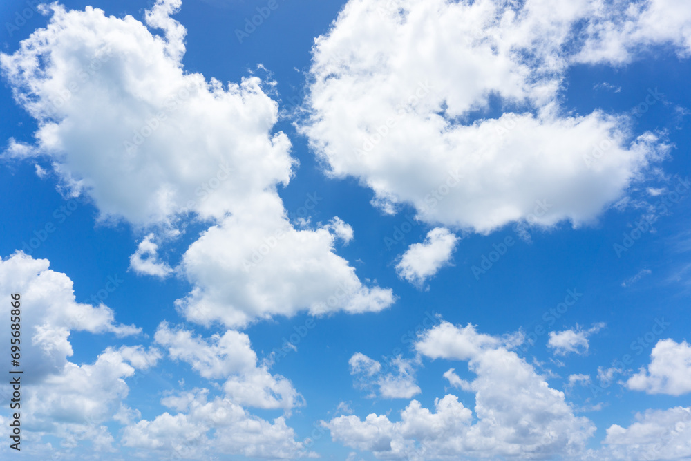 Fototapeta premium blue sky with white cloudy