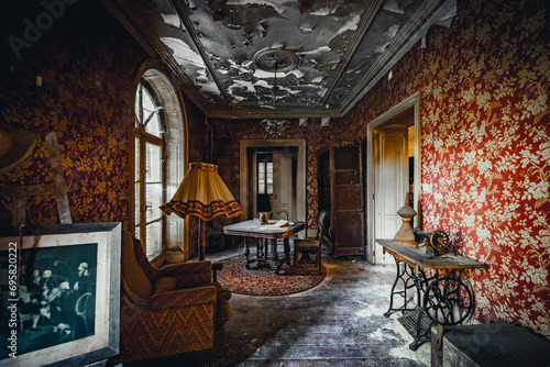 The abandoned chateau porcelain
