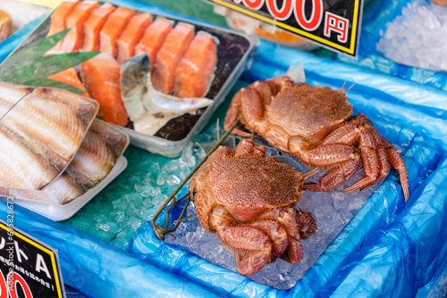 函館朝市・カニ販売