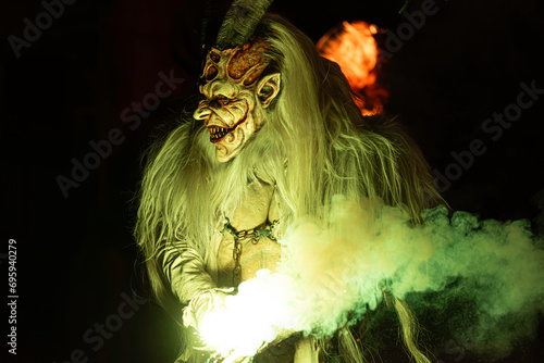 Obraz na płótnie Krampus w salonie