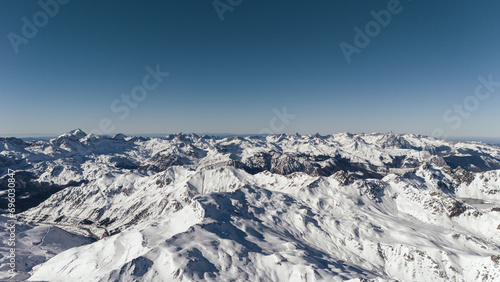 snow covered mountains in winter © Iker