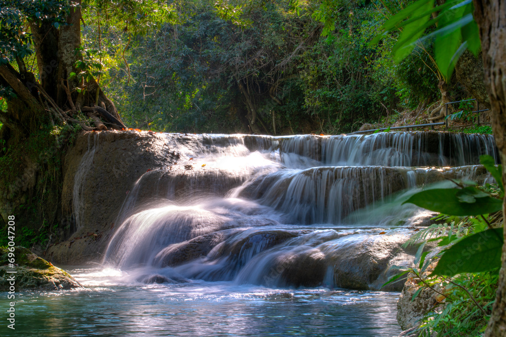 Obraz premium Chet Sao Noi Waterfall, or Seven Little Girls waterfall, a seven tiers of small and beautiful waterfall in Namtok Chet Sao Noi National Park, Saraburi