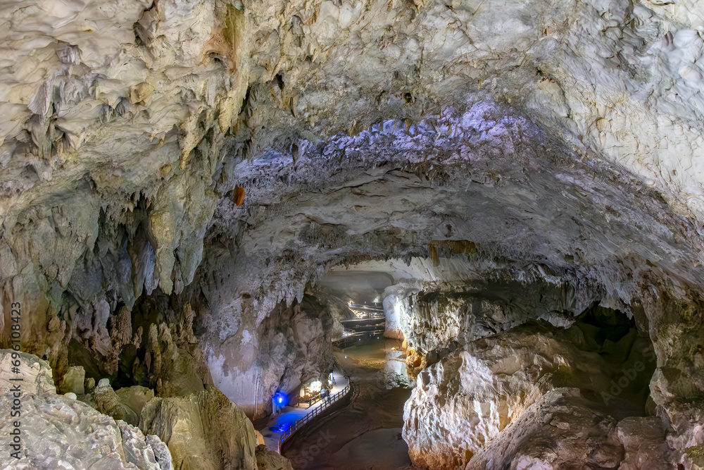 Akiyoshido Cave, Japan