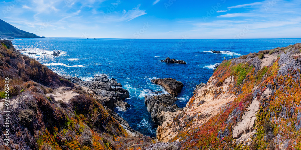 Beautiful seascape of the west coast of California with views of the Pacific Ocean and the cliffs