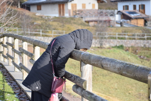 Bad mood or simple meditation, the sun helps people
