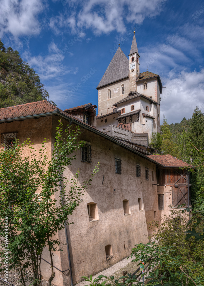 Santuario di San Romedio in Trentino Santuario di San Romedio in Trentino