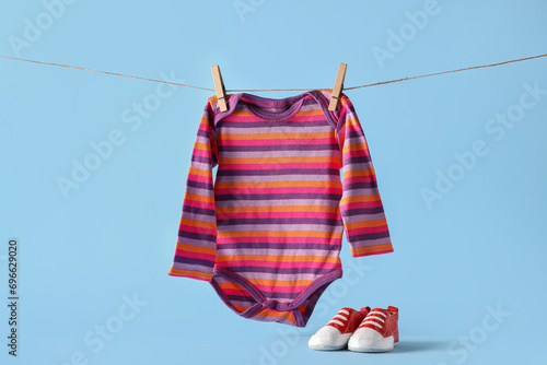 Striped baby bodysuit and r...