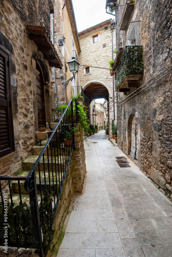 Pedestrian Alley - Pacentro - Italy Pedestrian Alley - Pacentro - Italy