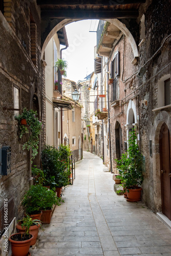 Fototapeta Naklejka Na Ścianę i Meble -  Pedestrian Alley - Pacentro - Italy