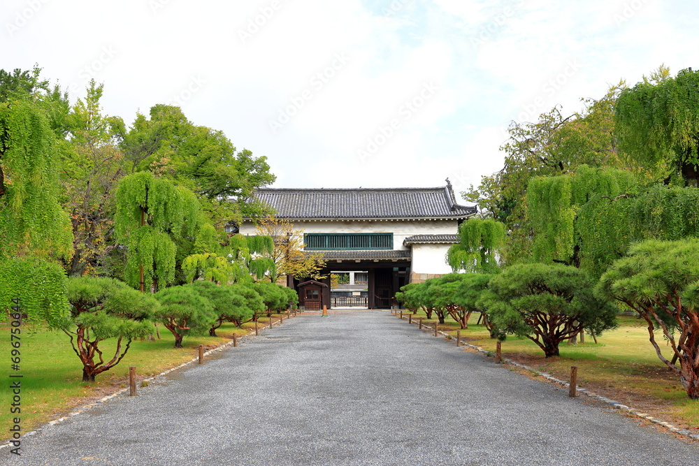 Φωτογραφία Nijo Castle with gardens, a home for the shogun Ieyasu in Nijojocho, Nakagyo War