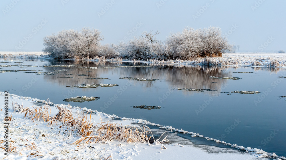 Podlaskie rzeki zimą, Nareśl, Narew, Biebrza, Polska - obrazy, fototapety, plakaty 