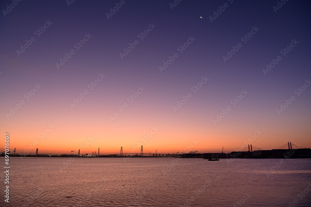 Naklejka premium 日の出の風景