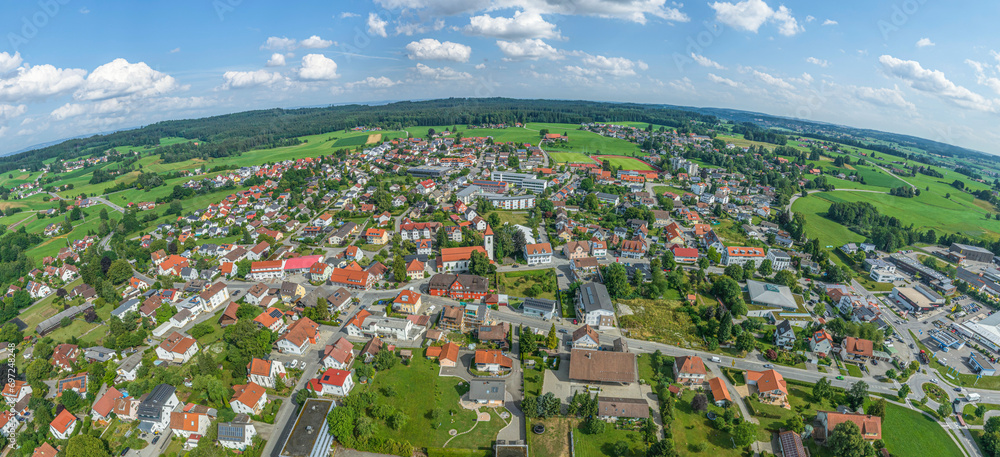 Ortspanorama der Gemeinde Vogt im württembergischen Allgäu nahe Wangen