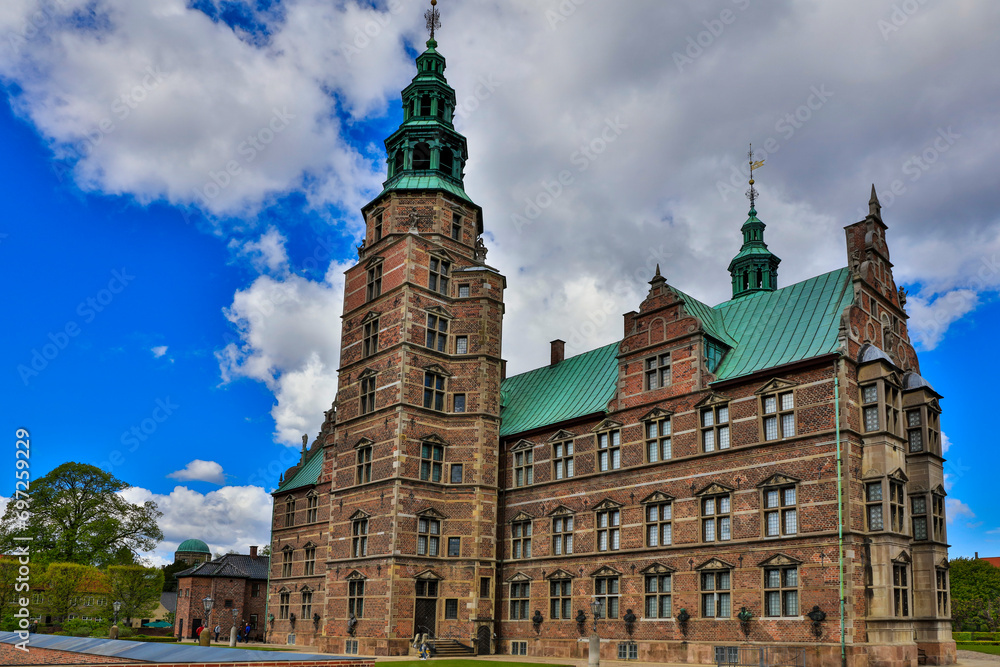 Obraz premium Denmark Copenhagen Rosenborg Castle on a sunny spring day