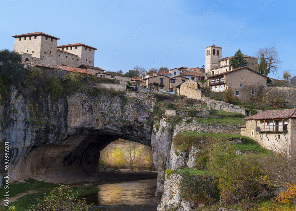 Puentedey. The town of Puentedey is located in the province of Burgos, autonomous community of Castilla y León, Spain.