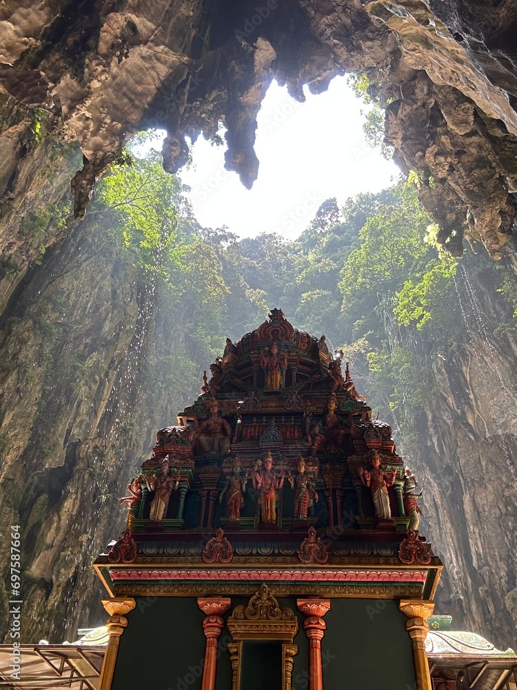 Fototapeta premium Inside batu caves kuala lumpur