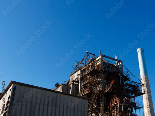 青空に映える旧池島火力発電所