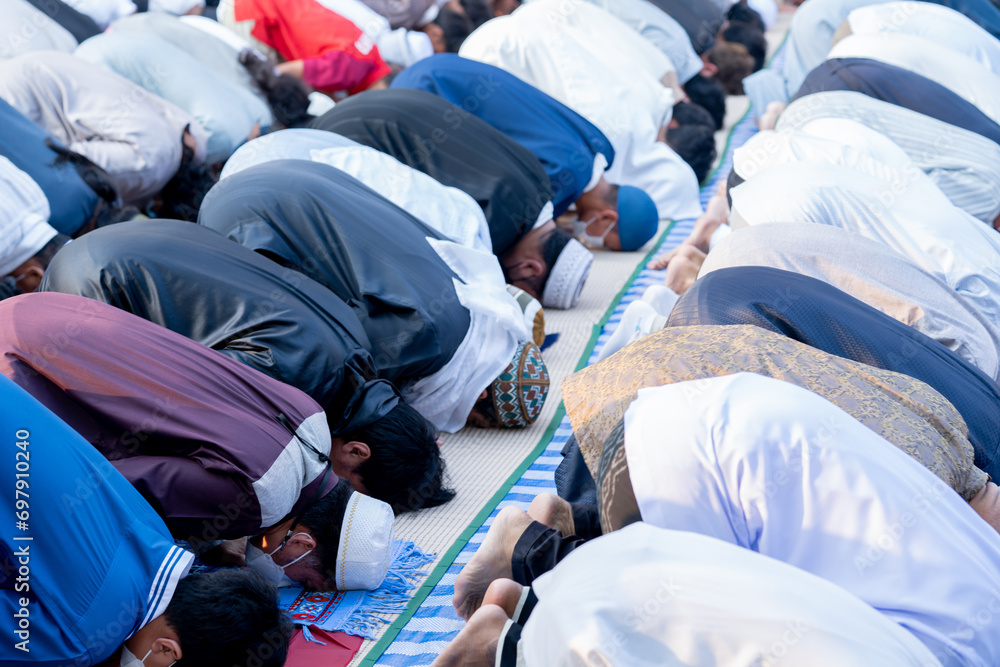 Many Muslims, children, women, and men pray and celebrate Eid al-Fitr, Eid mubarak which marks the end of the month of Ramadan, they are happy, in Thailand. Many Muslims, children, women, and men pray and celebrate Eid al-Fitr, Eid mubarak which marks the end of the month of Ramadan, they are happy, in Thailand.