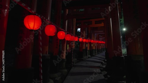 伏見稲荷、宵宮祭の千本鳥居