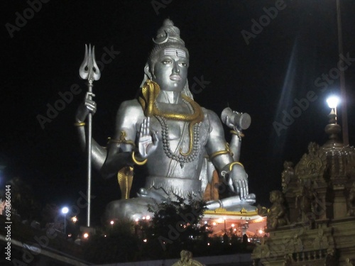 Shiwa Statue in Murudeshwara im Süden Indiens photo