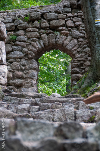 ruiny zamku © Piotr